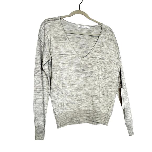 Stitches & Stripes V-Neck Long Sleeve Pullover Sweater Gray NWT Size Small - Picture 2 of 7